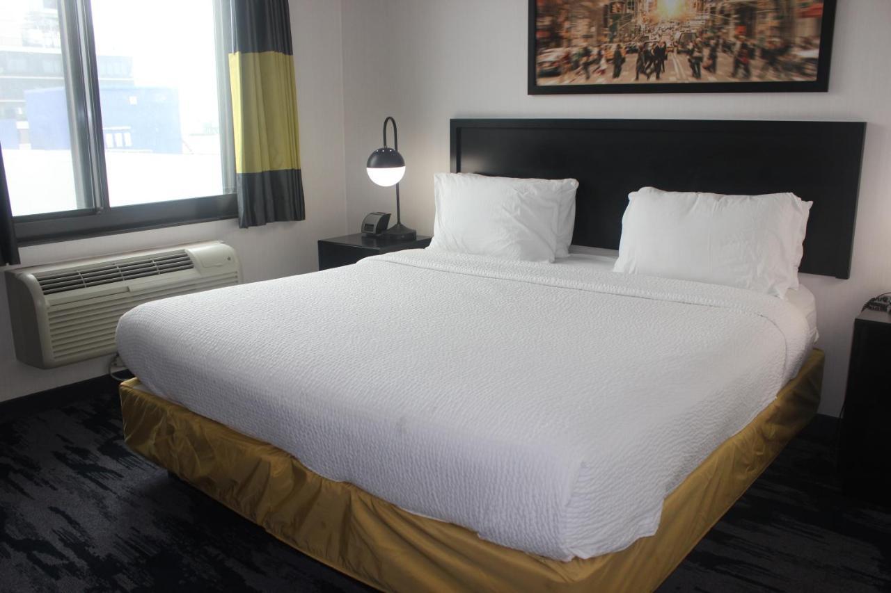 Fairfield Inn & Suites By Marriott New York Queens/Queensboro Bridge Zewnętrze zdjęcie