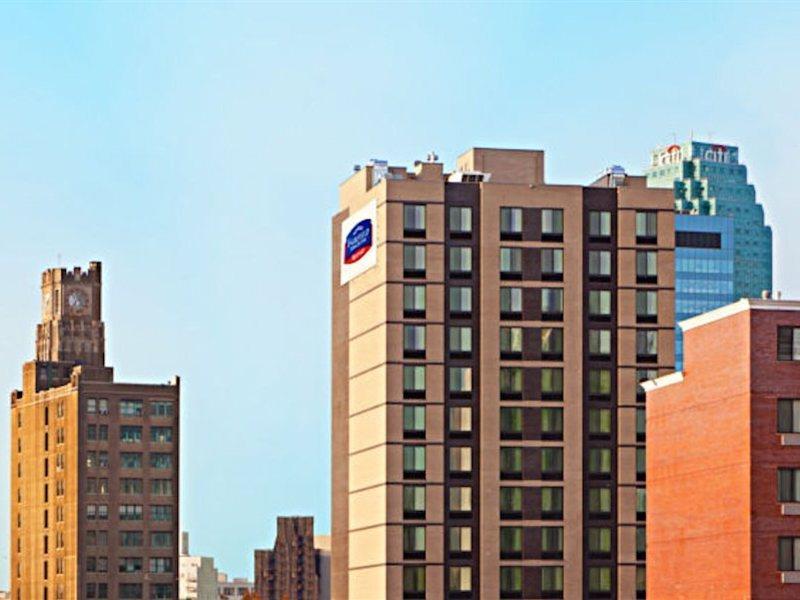 Fairfield Inn & Suites By Marriott New York Queens/Queensboro Bridge Zewnętrze zdjęcie