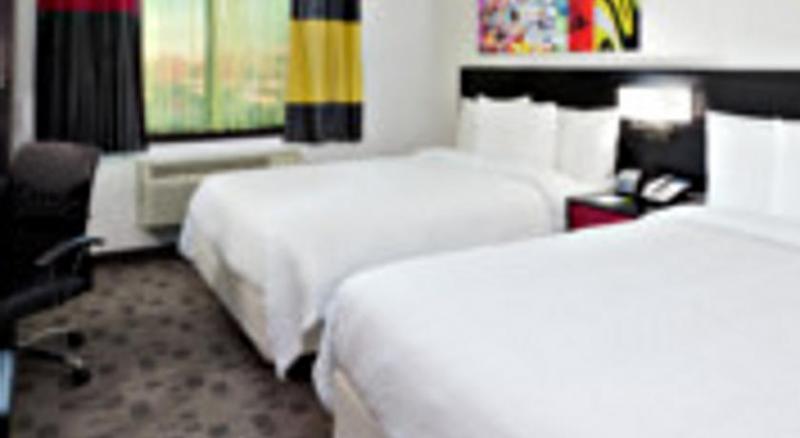 Fairfield Inn & Suites By Marriott New York Queens/Queensboro Bridge Zewnętrze zdjęcie